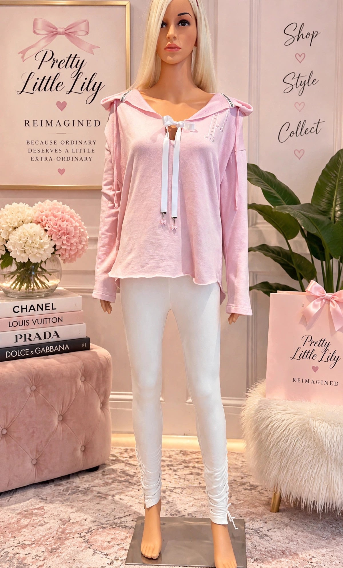 Victoria’s Secret PINK REIMAGINED Pearl Bow Hoodie – Medium